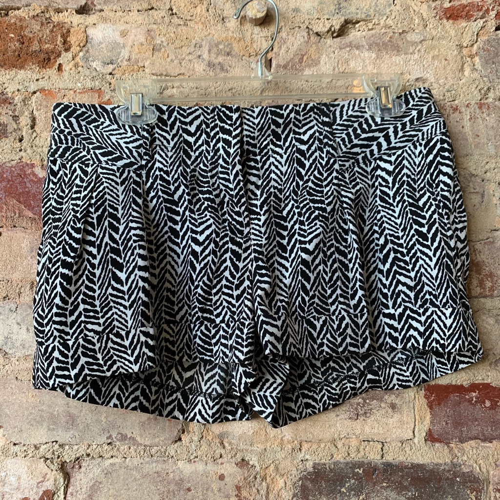Black  White Cuffed Shorts